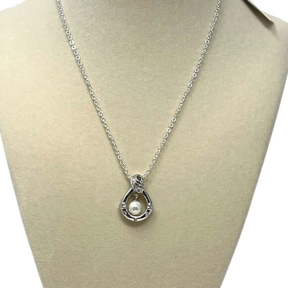 Charter Club Silver-Tone Teardrop Pearl Pendant Necklace with Crystals NWT $70 - Picture 1 of 8